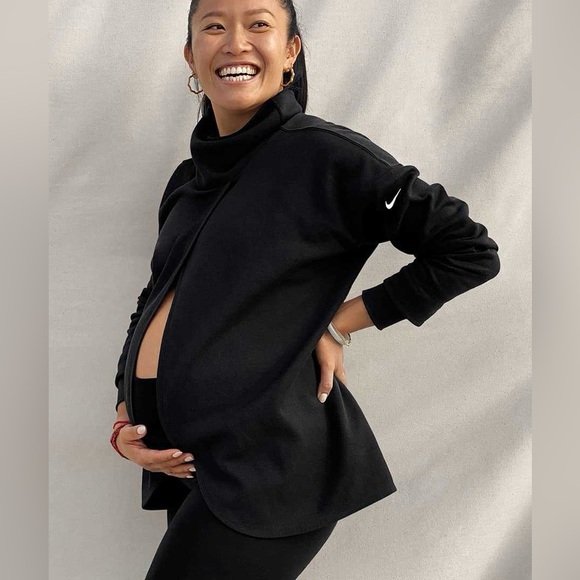 Nike Tops - Nike Women's Reversible Black Pullover (Maternity) size XS